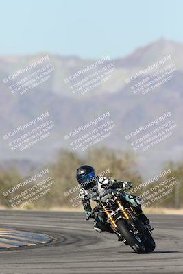 media/Dec-04-2025-Racers Edge (Thu) [[5ebc9f124d]]/3-B Group/1-Session 1 (Turn 7)/